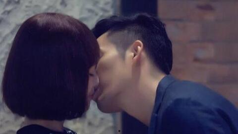 国产吻戏视频国外,跨越国界的浪漫演绎