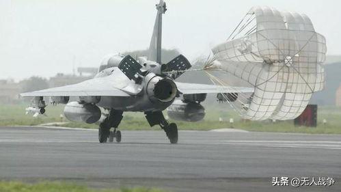 印度国产战机试驾视频,性能卓越，国产之光初露锋芒