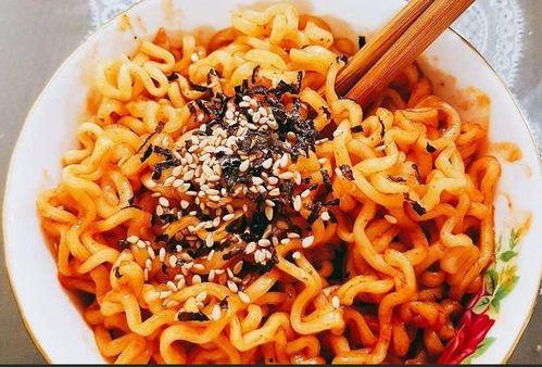 国产火鸡面测评视频,口感与味道的惊喜之旅